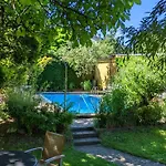 Fuenf Linden Guest house 3*