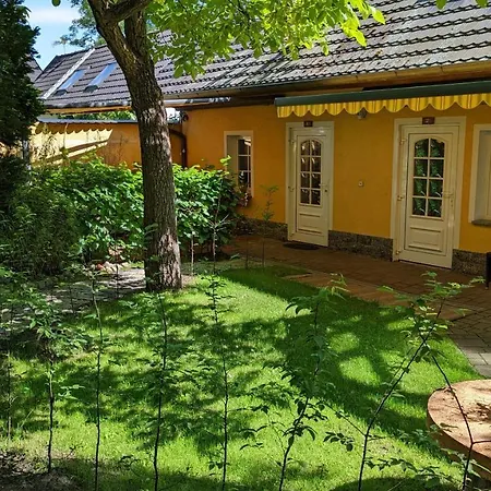 Fuenf Linden Straupitz