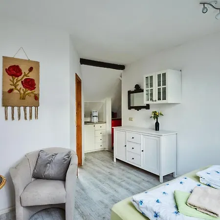 بيت ضيافة Fuenf Linden 3*