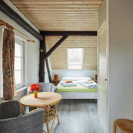 Fuenf Linden Straupitz