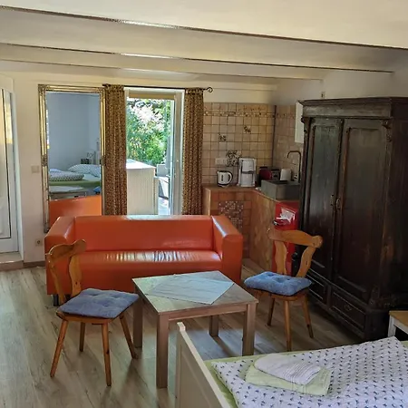 Fuenf Linden Guest house *