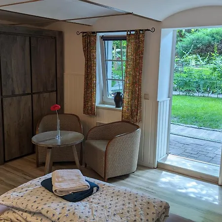 Fuenf Linden Straupitz