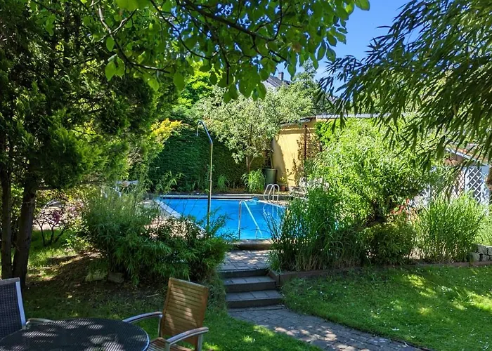 Fuenf Linden Guest house 3*